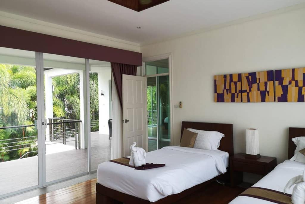 4 Bedroom Villa Kamala Beach Phuket Exterior photo