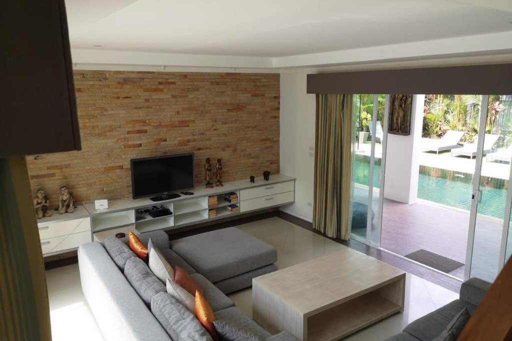 4 Bedroom Villa Kamala Beach Phuket Exterior photo